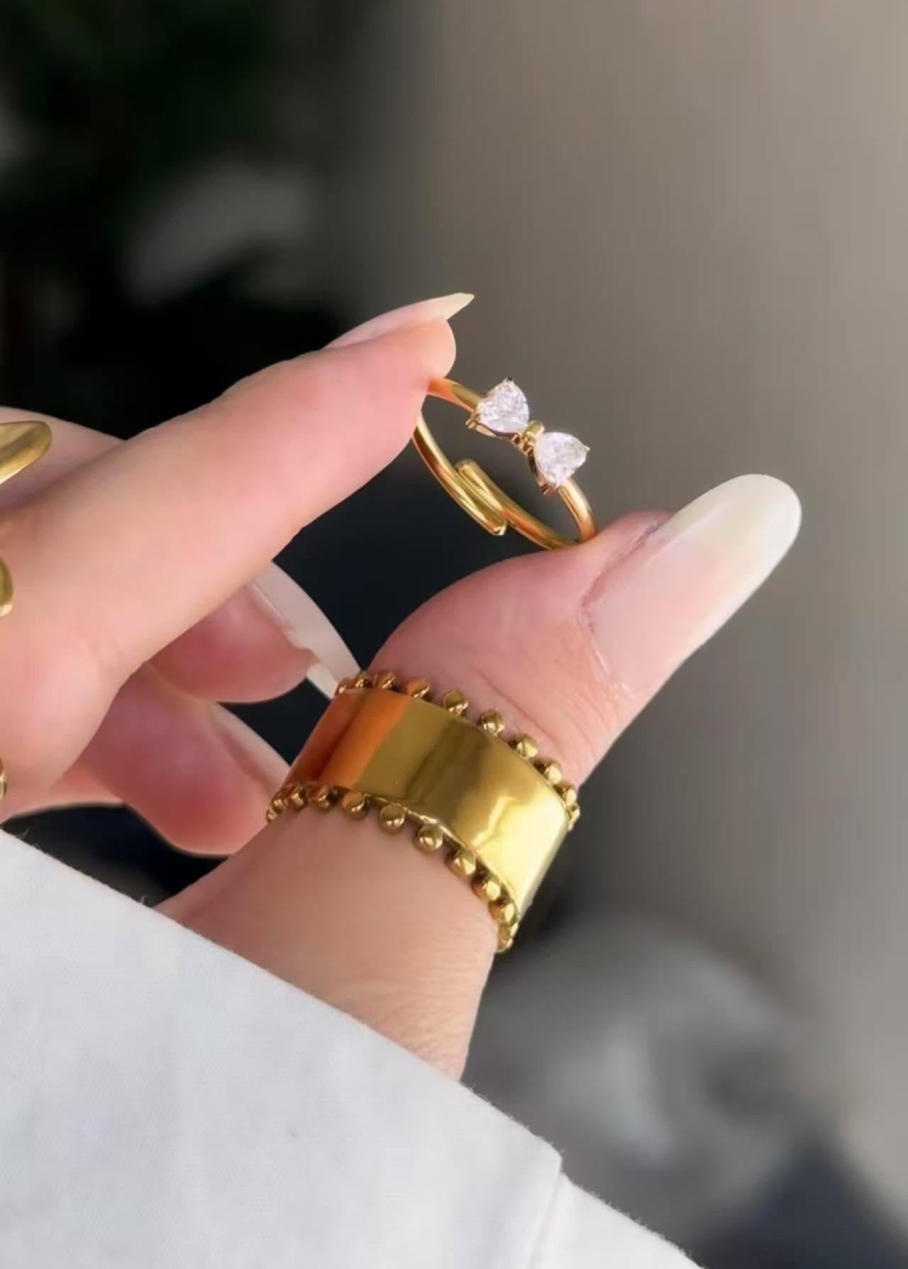 Studed bow ring|cutest