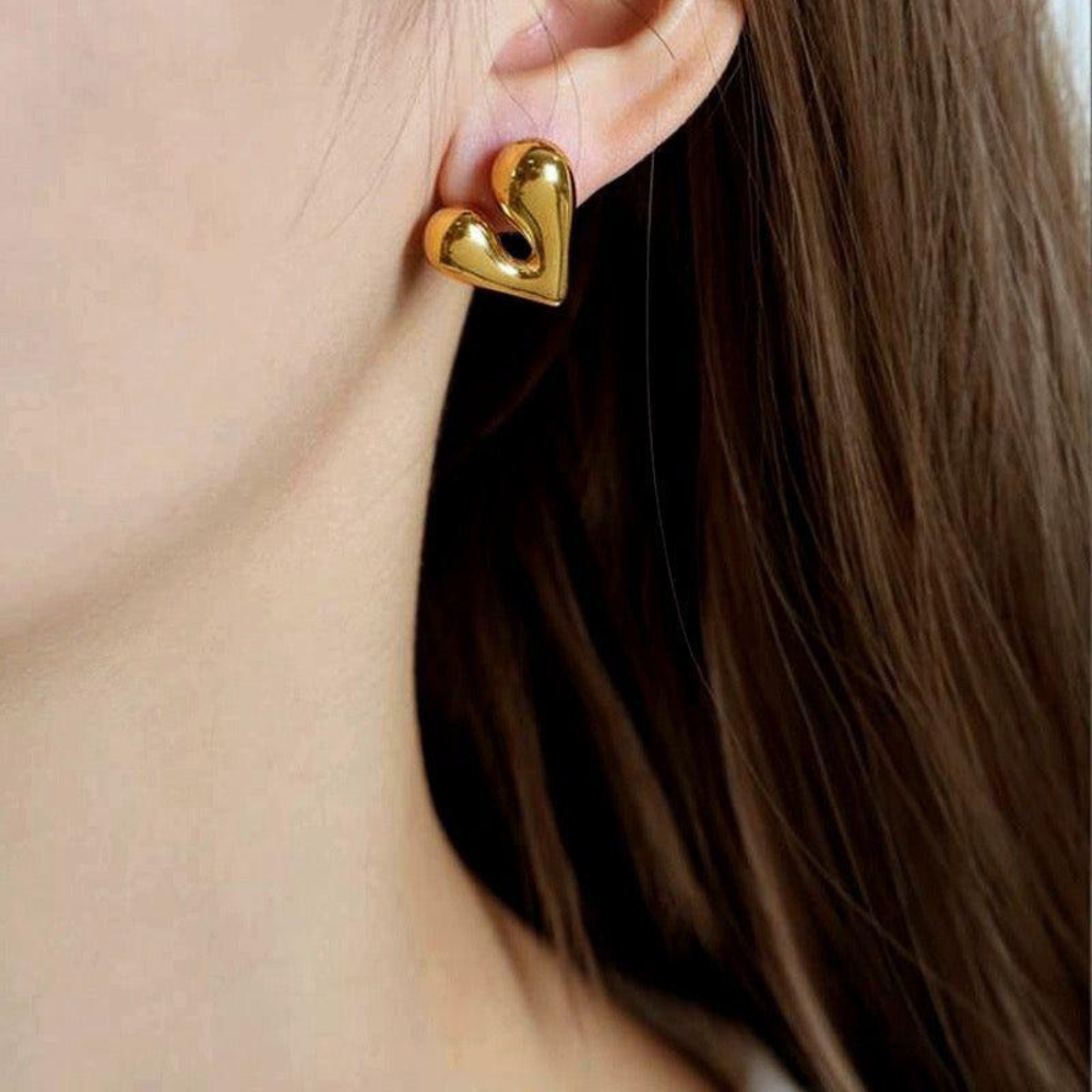 Heart Studs | Simple Love Elegance