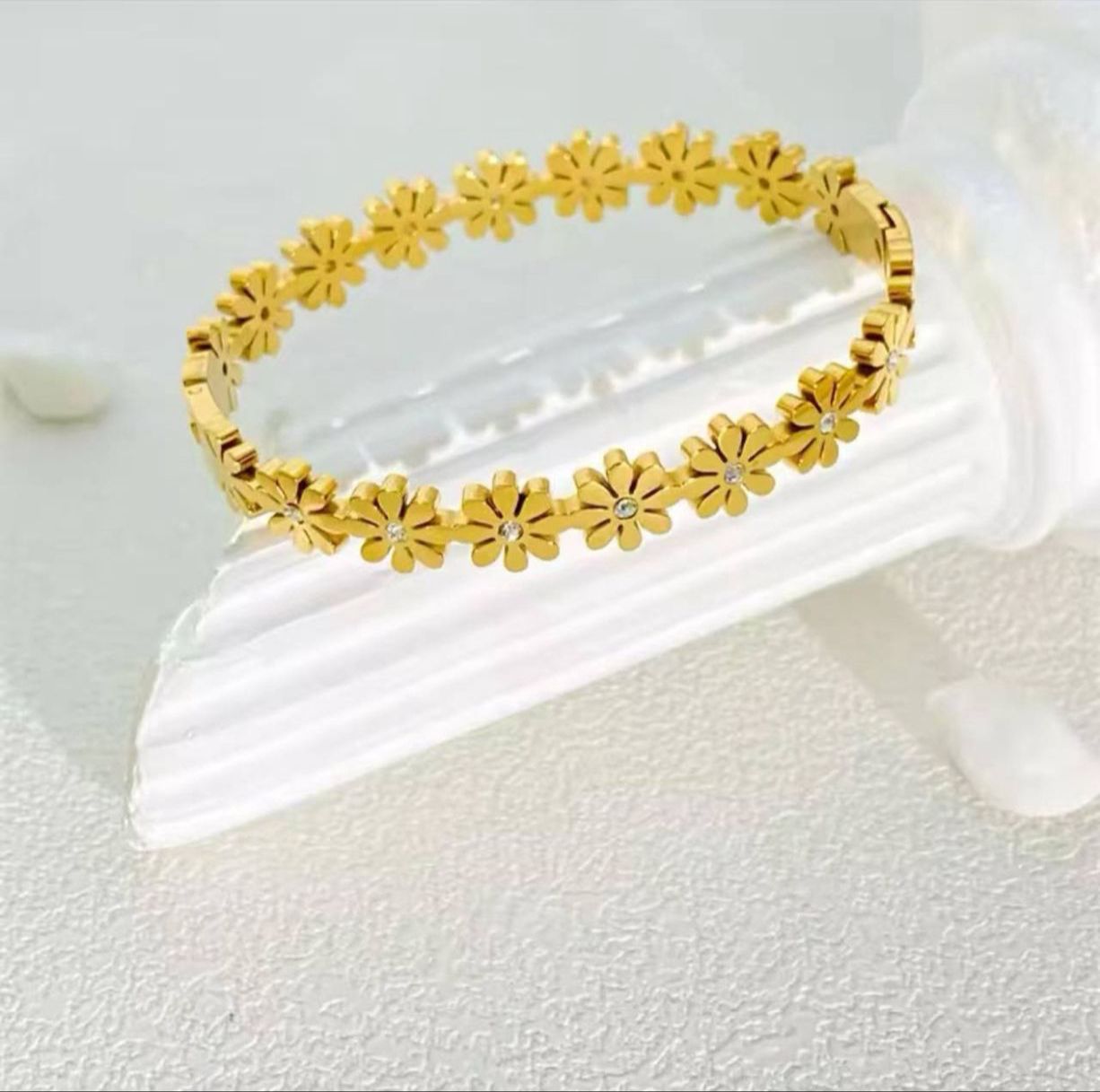 Dainty Daisy Chain Bangle | Elegant Floral Charm