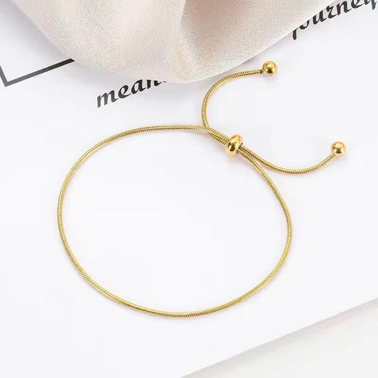 Adjustable chain brecelt