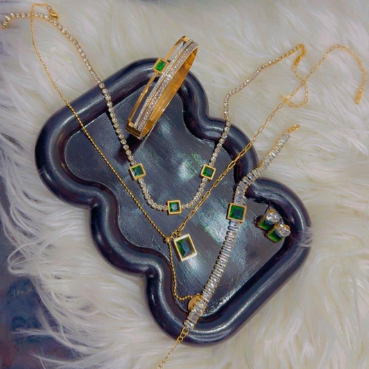 Green Emerald Set