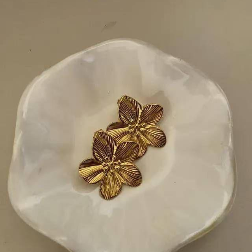 Flower Studs | Elegant Everyday Charm