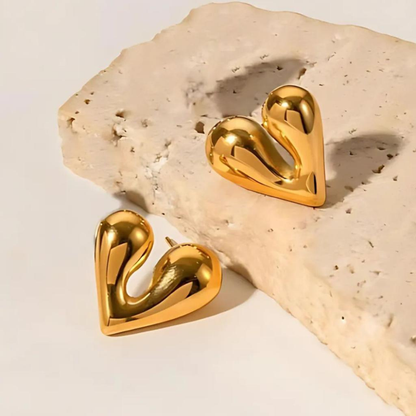 Heart Studs | Simple Love Elegance
