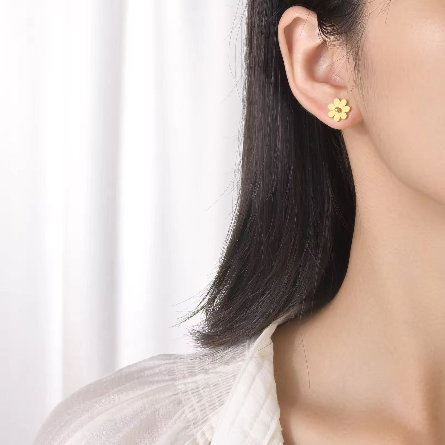 Daisy Flower Studs | Bloom with Beauty