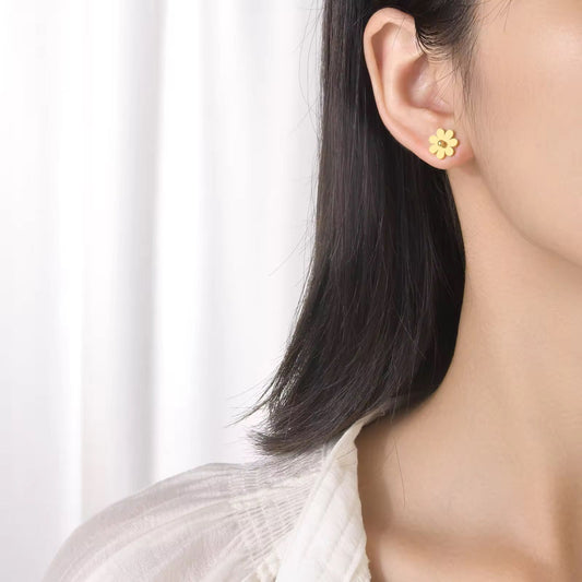 Daisy Flower Studs | Bloom with Beauty