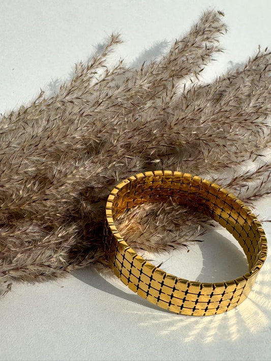 Liquid Gold Mesh Cuff | Bold Sophistication Redefined